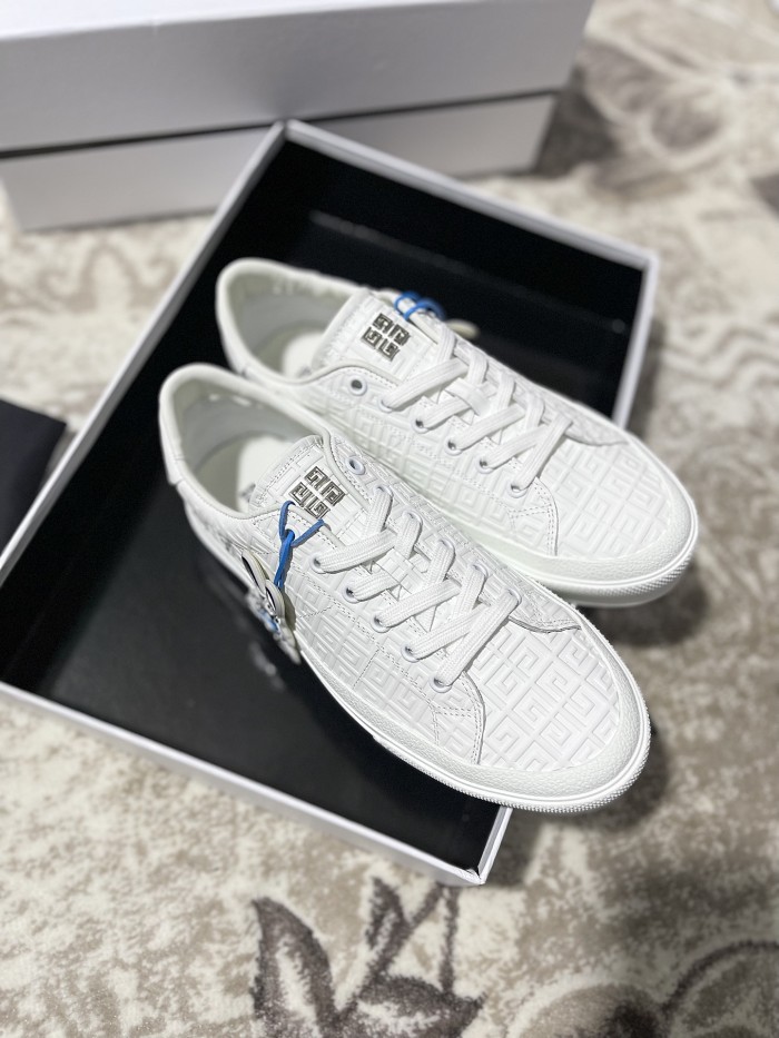 GIVENCHY 012 Casual shoes XM033