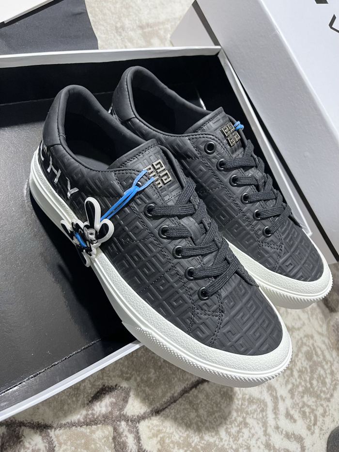 GIVENCHY 012 Casual shoes XM033