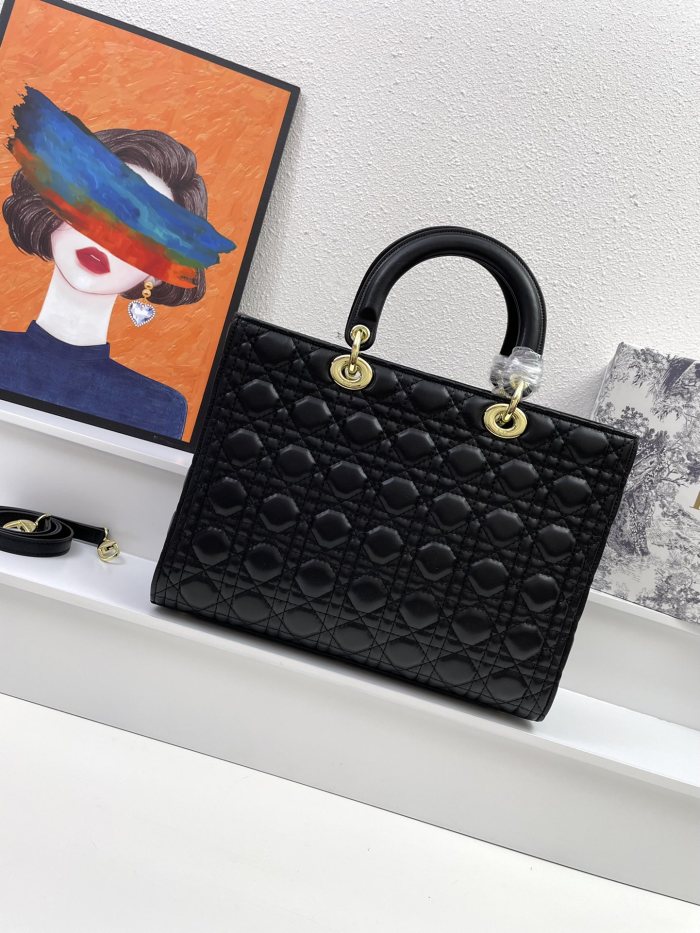 Large Lady Dior Bag LM081 32cm