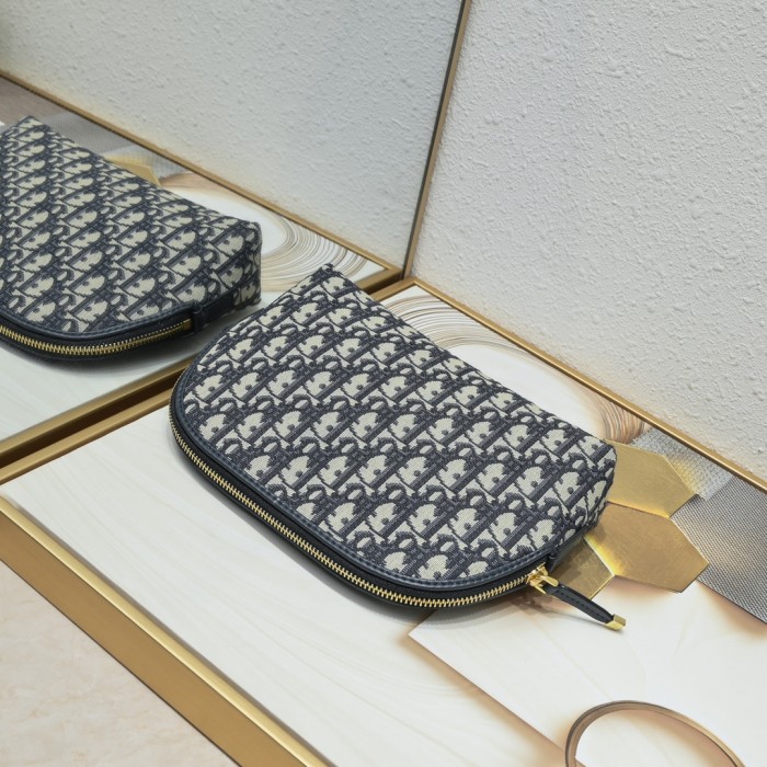 DIOR 30 MONTAIGNE Cosmetic bag LM031 23cm