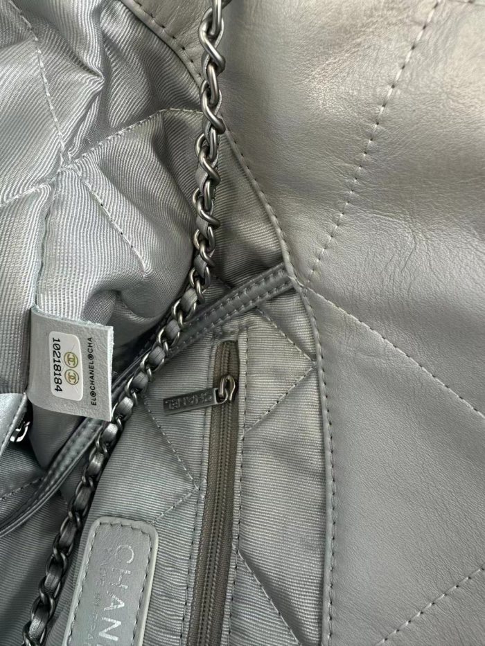 Chanel 23S bag 8801large LM091 39cm