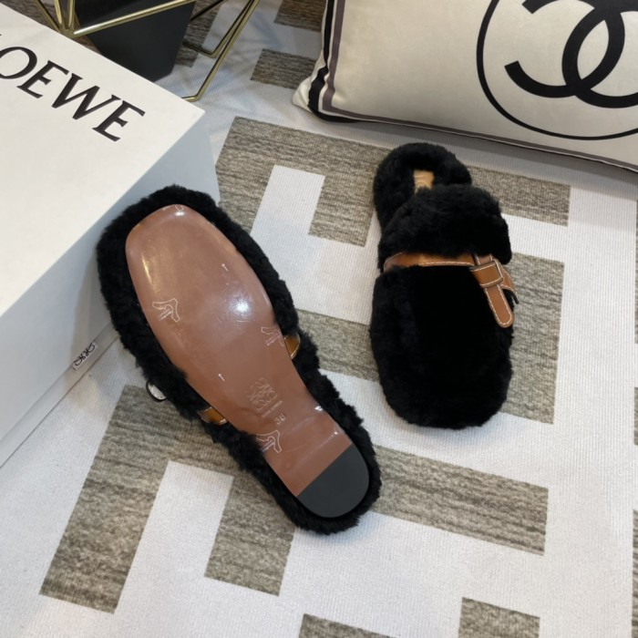 LOEWE shoes 015 XM072