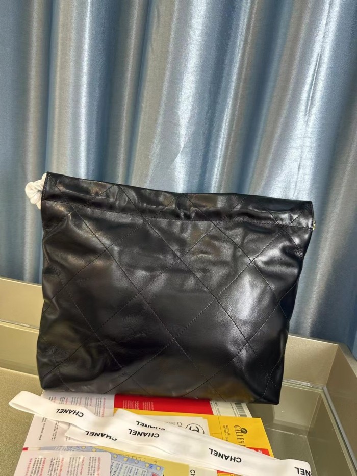 Chanel 23S bag 8801large LM091 39cm