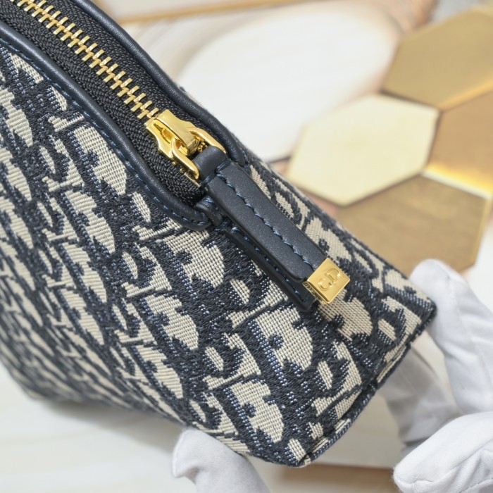 DIOR 30 MONTAIGNE Cosmetic bag LM031 23cm