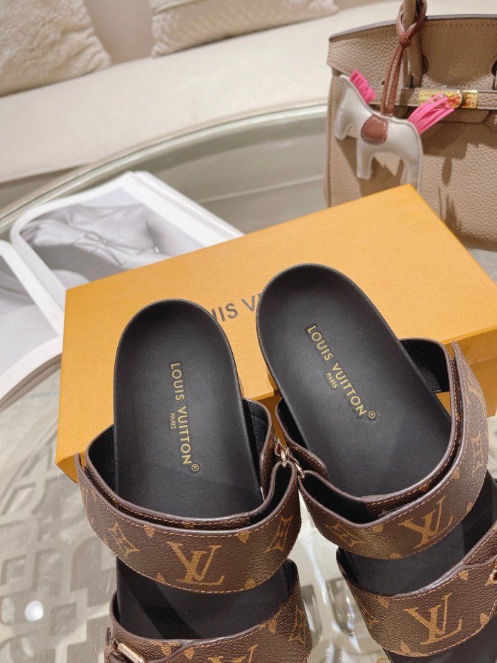 LV shoes 008 XM071