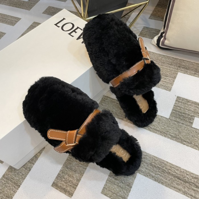 LOEWE shoes 015 XM072