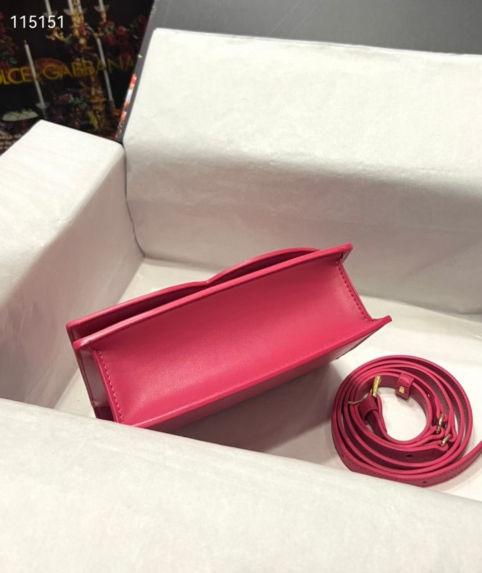 D&G 003 Red LM022 20cm