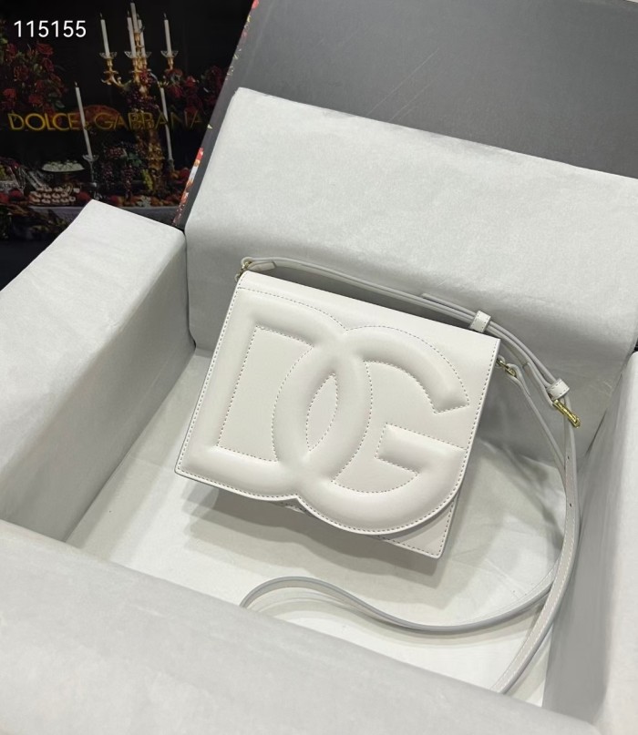 D&G 003 White LM022 20cm