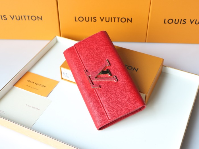 LV Capucines Wallet M61248 LM57 20cm