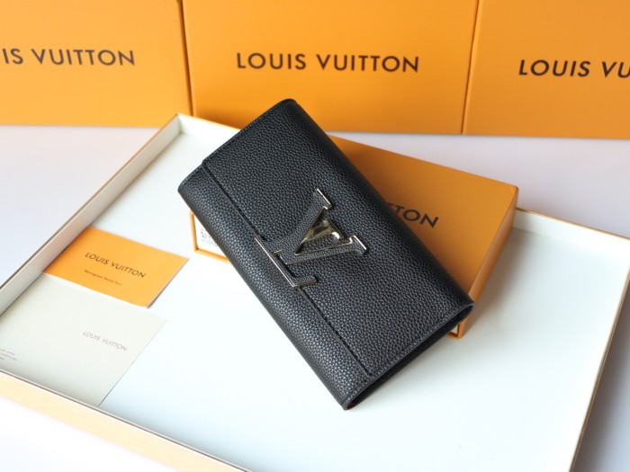 LV Capucines Wallet M61248 LM57 20cm