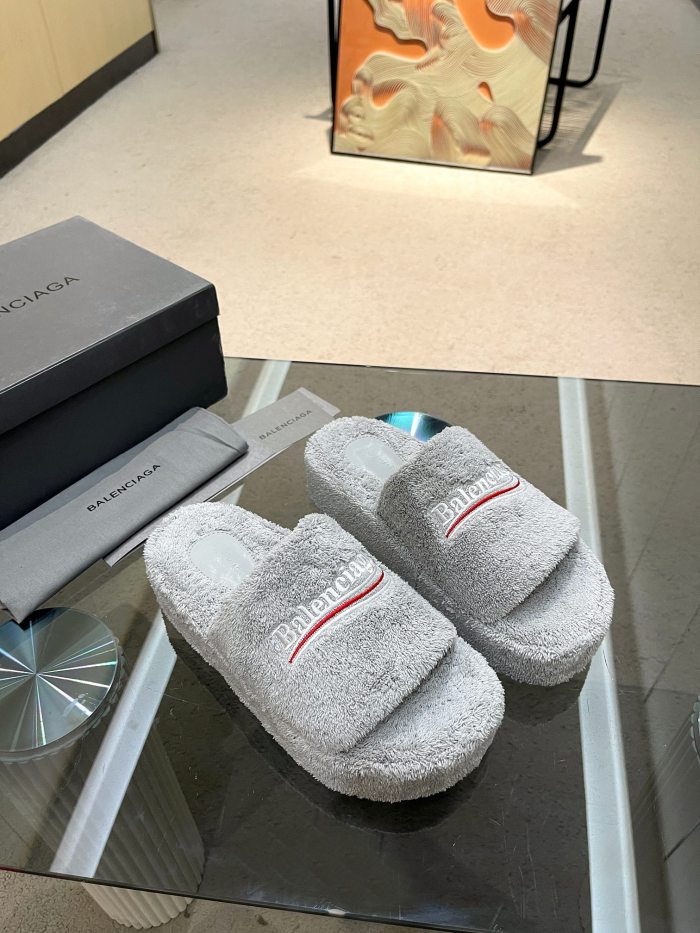 BALENCIAGA shoes 007 XM022