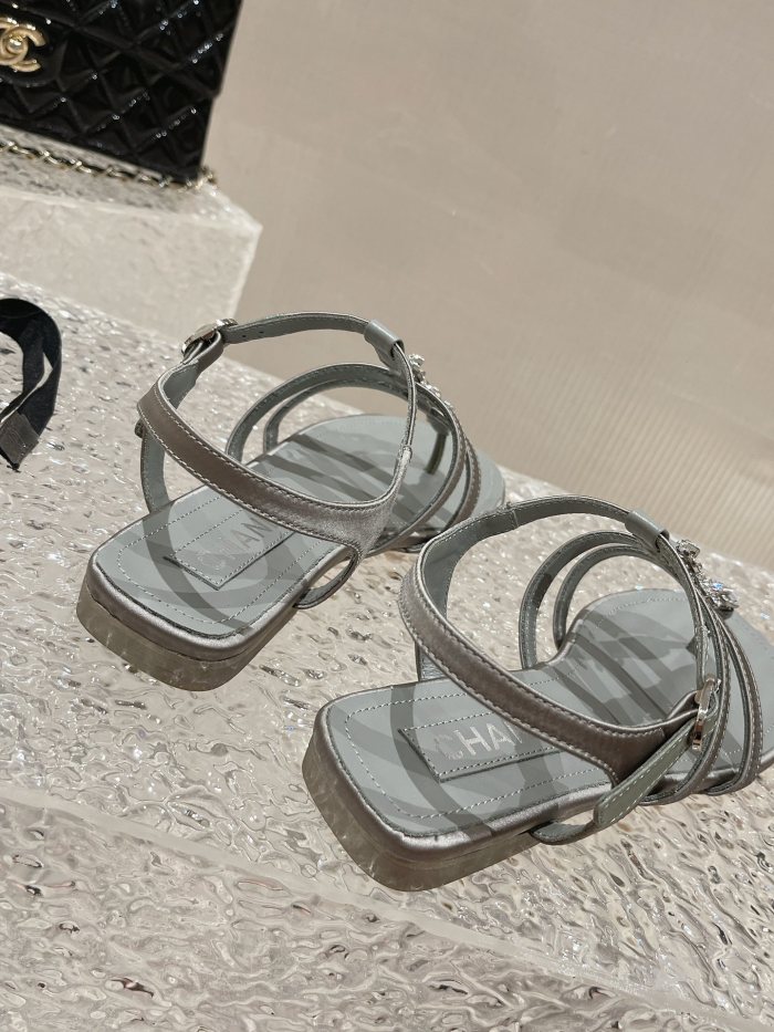 Chanel shoes 024 XM072
