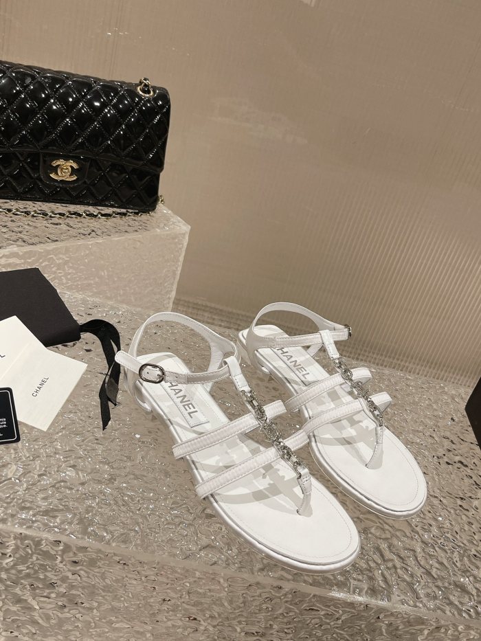 Chanel shoes 024 XM072