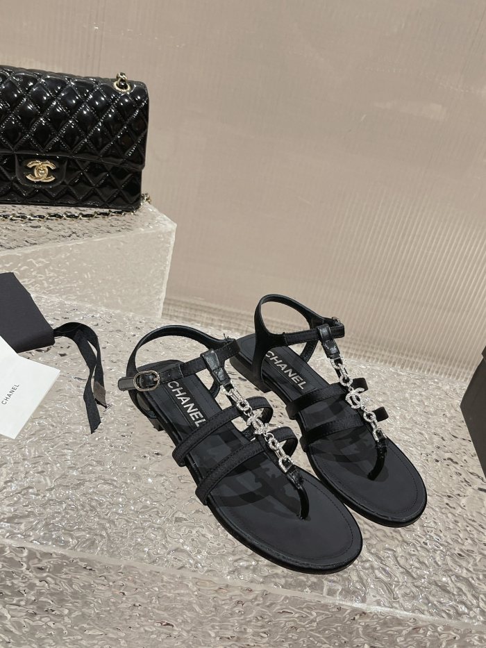 Chanel shoes 024 XM072