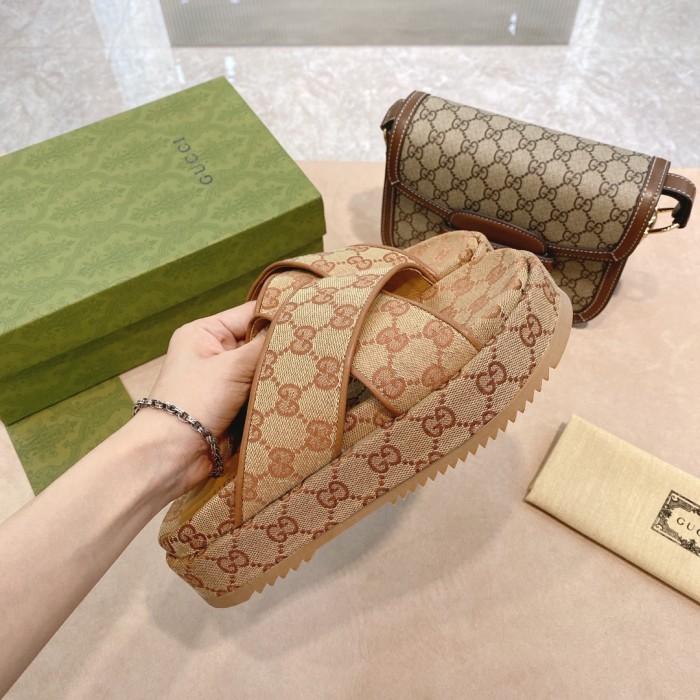 Gucci shoes 025 XM012