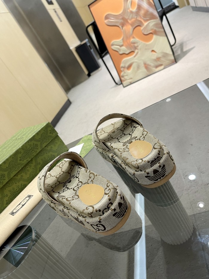 Gucci shoes 024 XM012