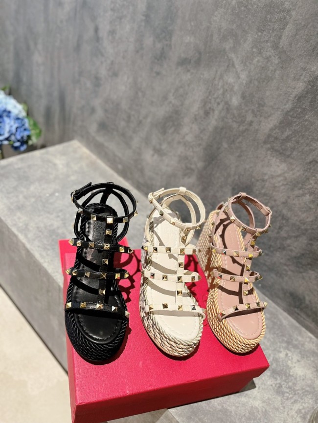 Valentino shoes 018 XM013