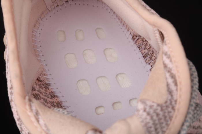 Yeezy 350 Boost V2“Synth”FV5666