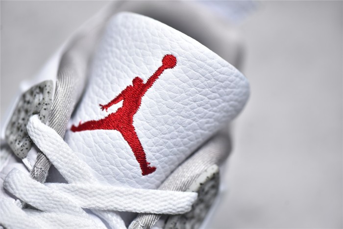Air Jordan 4 Retro Tech White CT8527-100