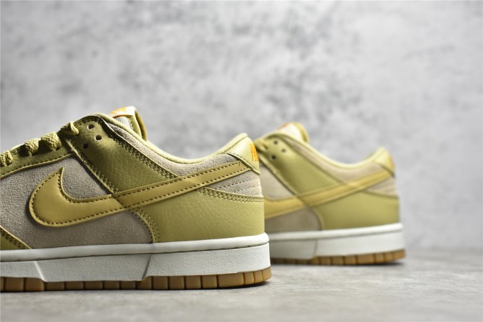 NK Dunk Low Tan Suede DZ4513-200