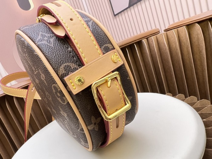 LV M52293 LM081 18cm