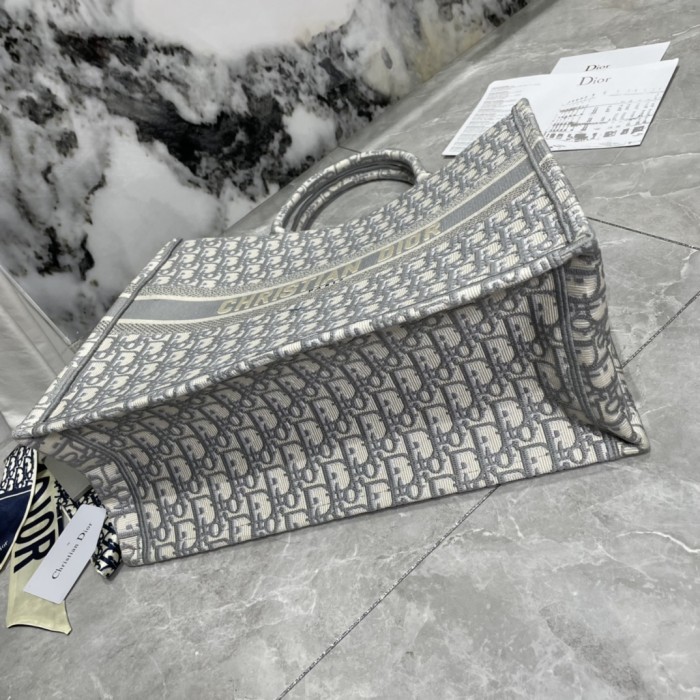 High quality Dior9898XB042  41.5CM