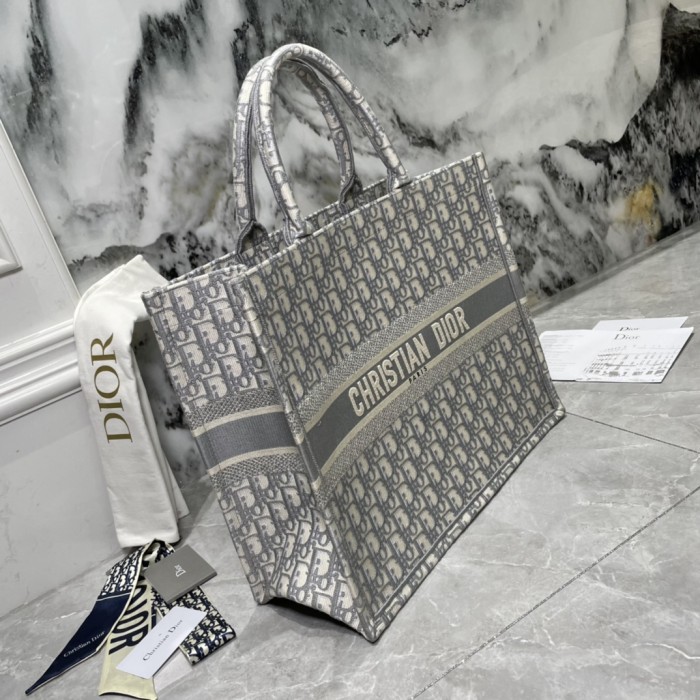 High quality Dior9898XB042  41.5CM