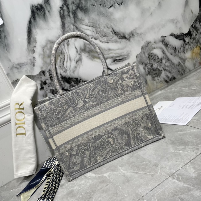 High quality Dior9898XB022  36.5CM