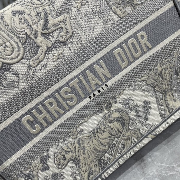 High quality Dior9898XB022  36.5CM