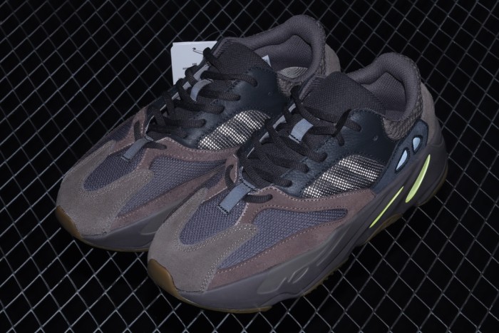 Yeezy Boost 700 Runner EE9614