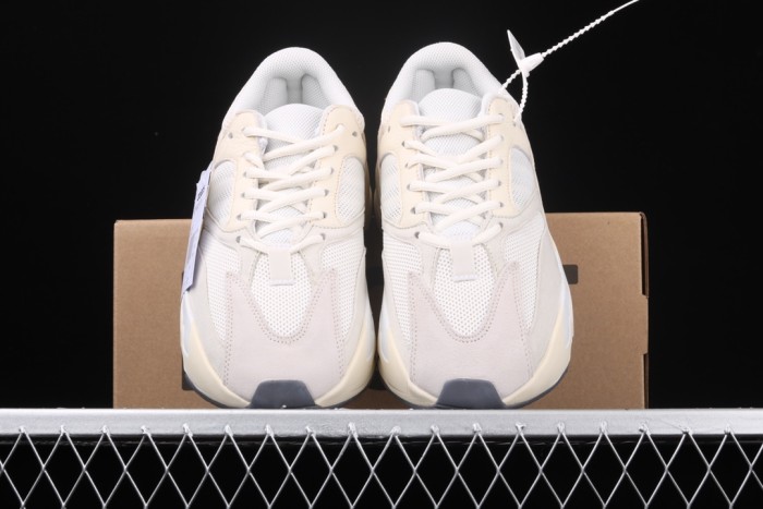 Yeezy Boost 700“Analog”EG7596