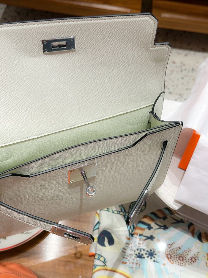 Hermes Kelly Depeches XYZ022 25cm