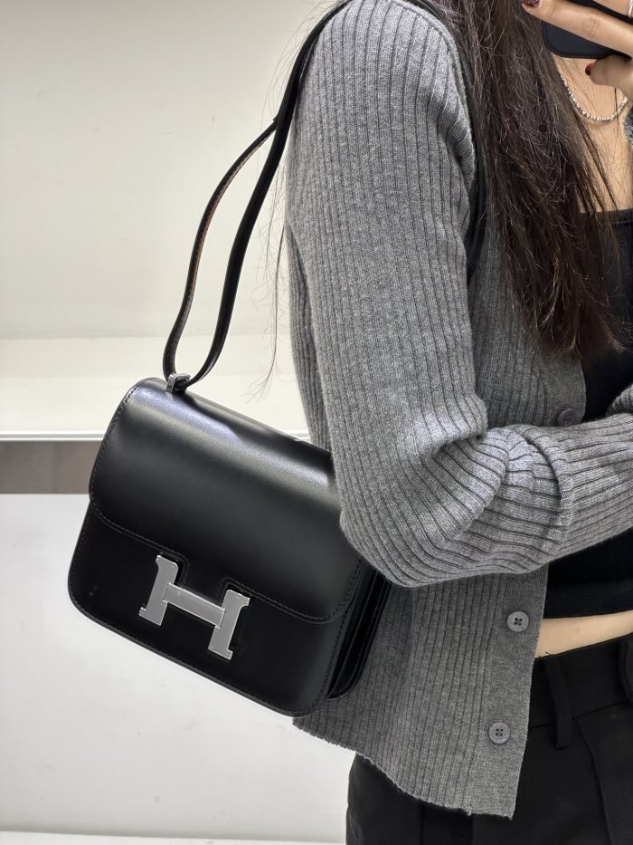 Hermes CONSTANCE 8113 XYZ002 18cm