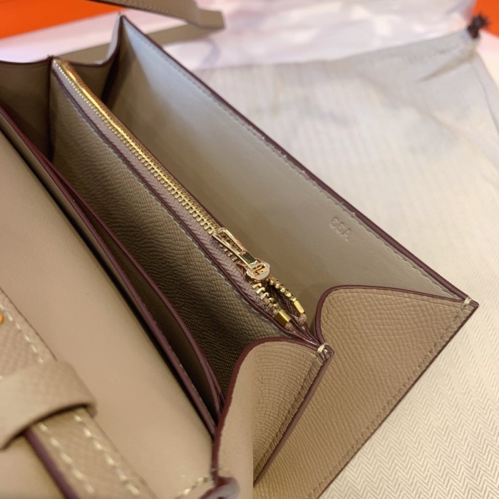 Hermes CONSTANCE LONG TO GO XYZ591 20.5cm