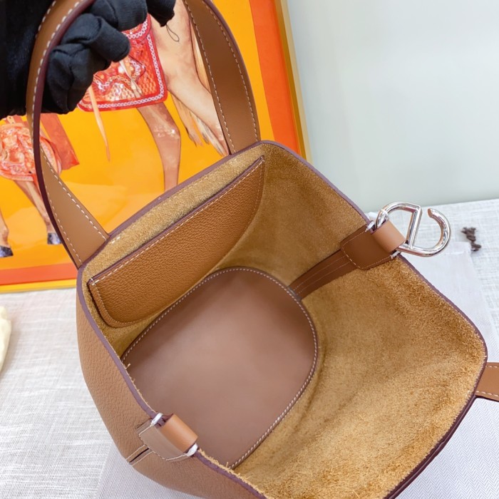 Hermes INTHELOOP XYZ012 18cm