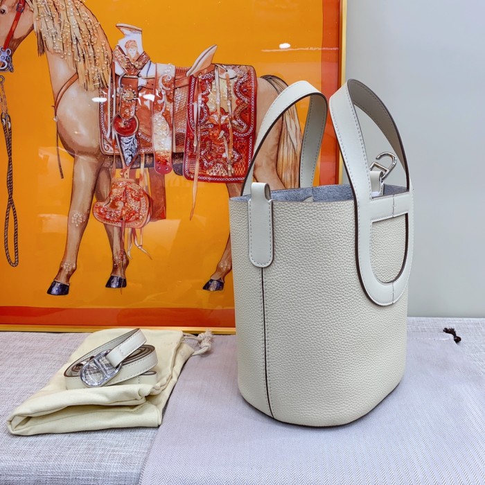 Hermes INTHELOOP XYZ012 18cm