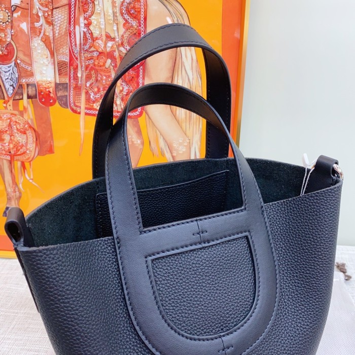 Hermes INTHELOOP XYZ012 18cm