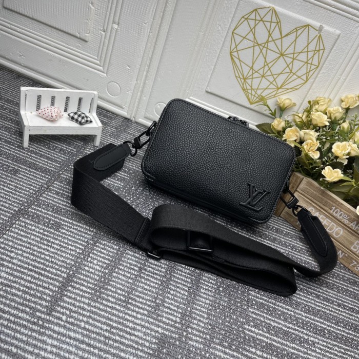 LV60418CS041 18.5*11*6.5 CM
