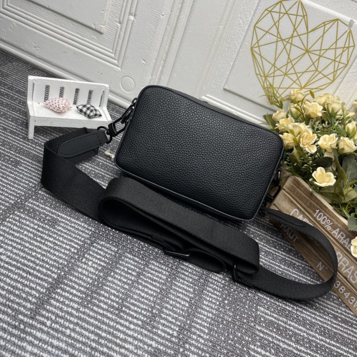 LV60418CS041 18.5*11*6.5 CM