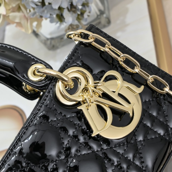 Small Lady D-Joy bag black patent leather CD0541 XB091 22cm