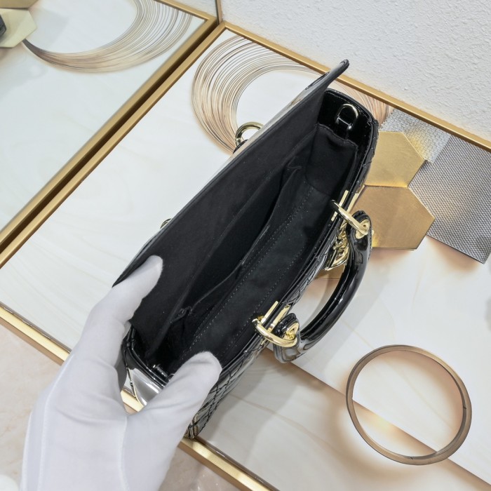 Medium Lady D-Joy bag black patent leather CD0540 XB002 26cm