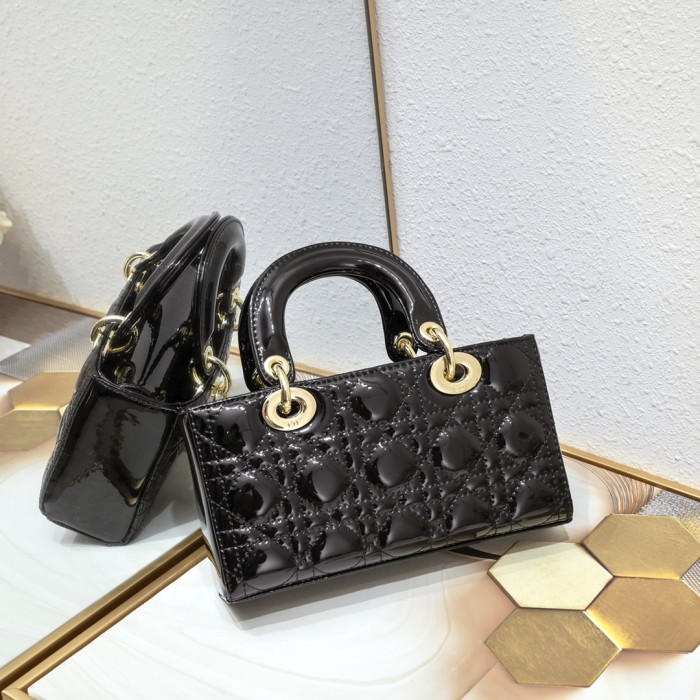Small Lady D-Joy bag black patent leather CD0541 XB091 22cm