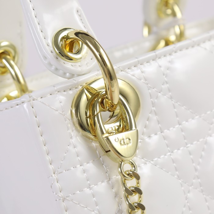 Mini Lady Dior Bag White patent leather CD2025 XB071 17cm