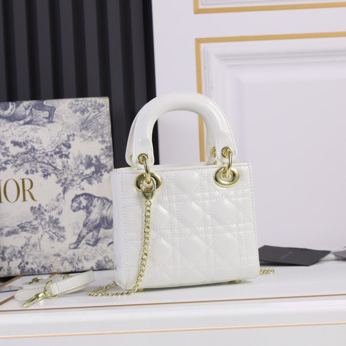 Mini Lady Dior Bag White patent leather CD2025 XB071 17cm