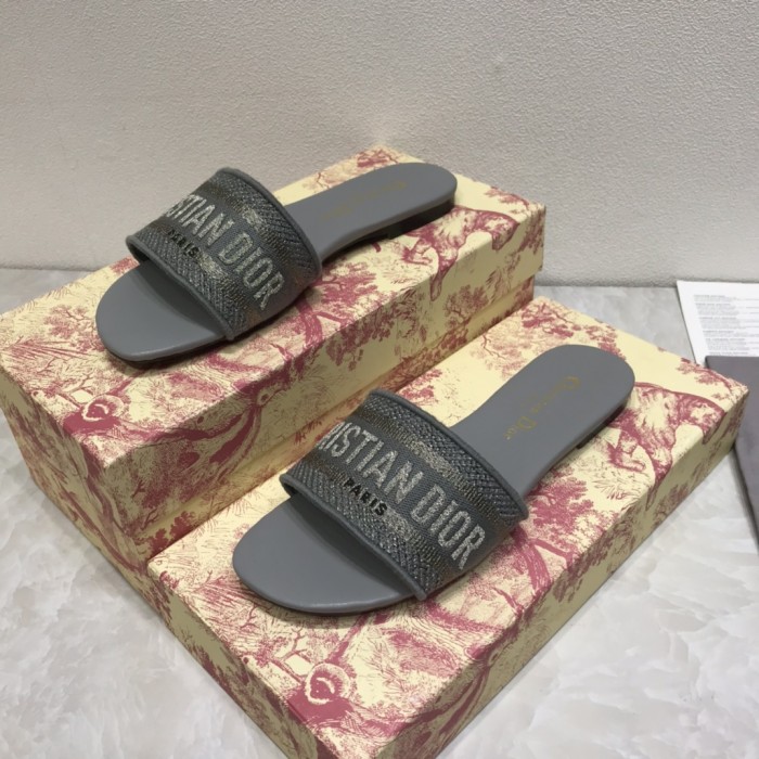 Dior shoes 033 XM091