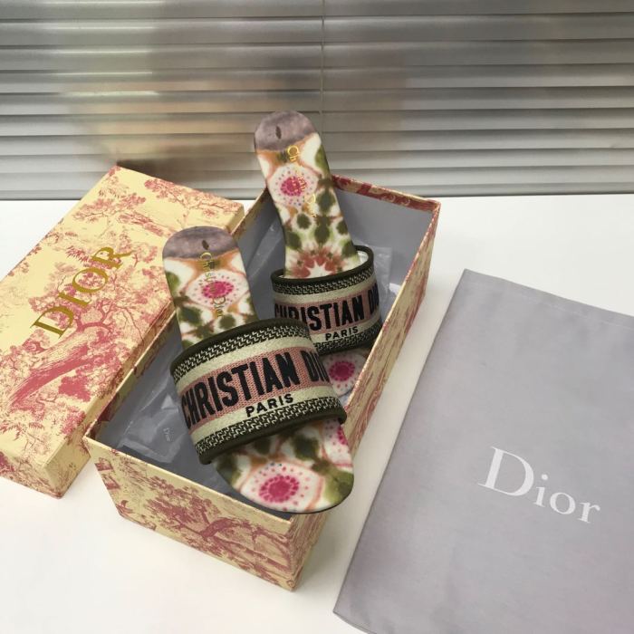 Dior shoes 032 XM091