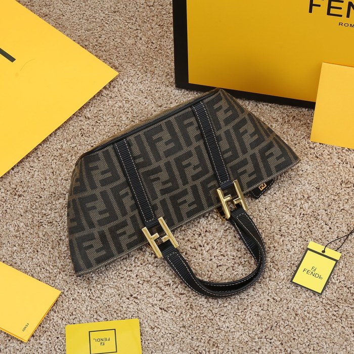Small Fendi Vintage Tote bag Brown 20111 LM061 18cm