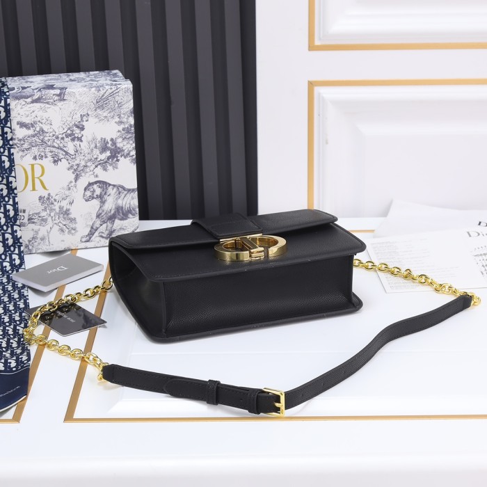 30 Montaigne Bag Black 1005 XB081 25cm