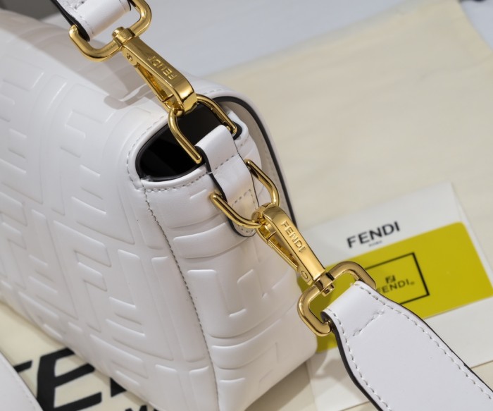 Baguette Bag White 3314 LM071 26cm