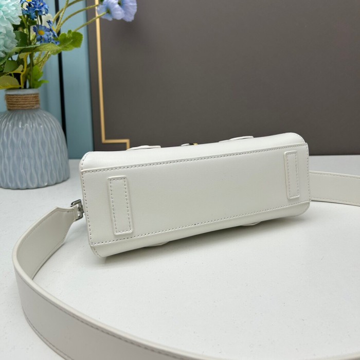 Mini Antigona Stretch Bag White 8668 LM012 25cm